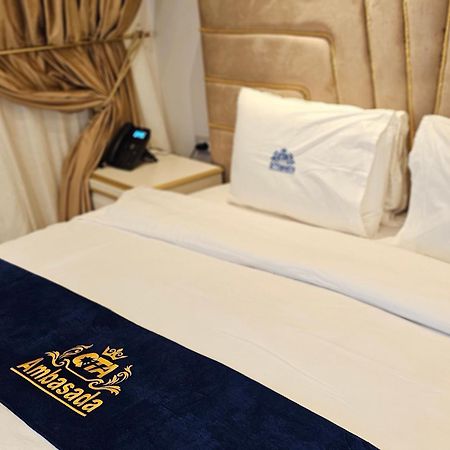 Hotel Ambasada Qta Paskuqan Luaran gambar