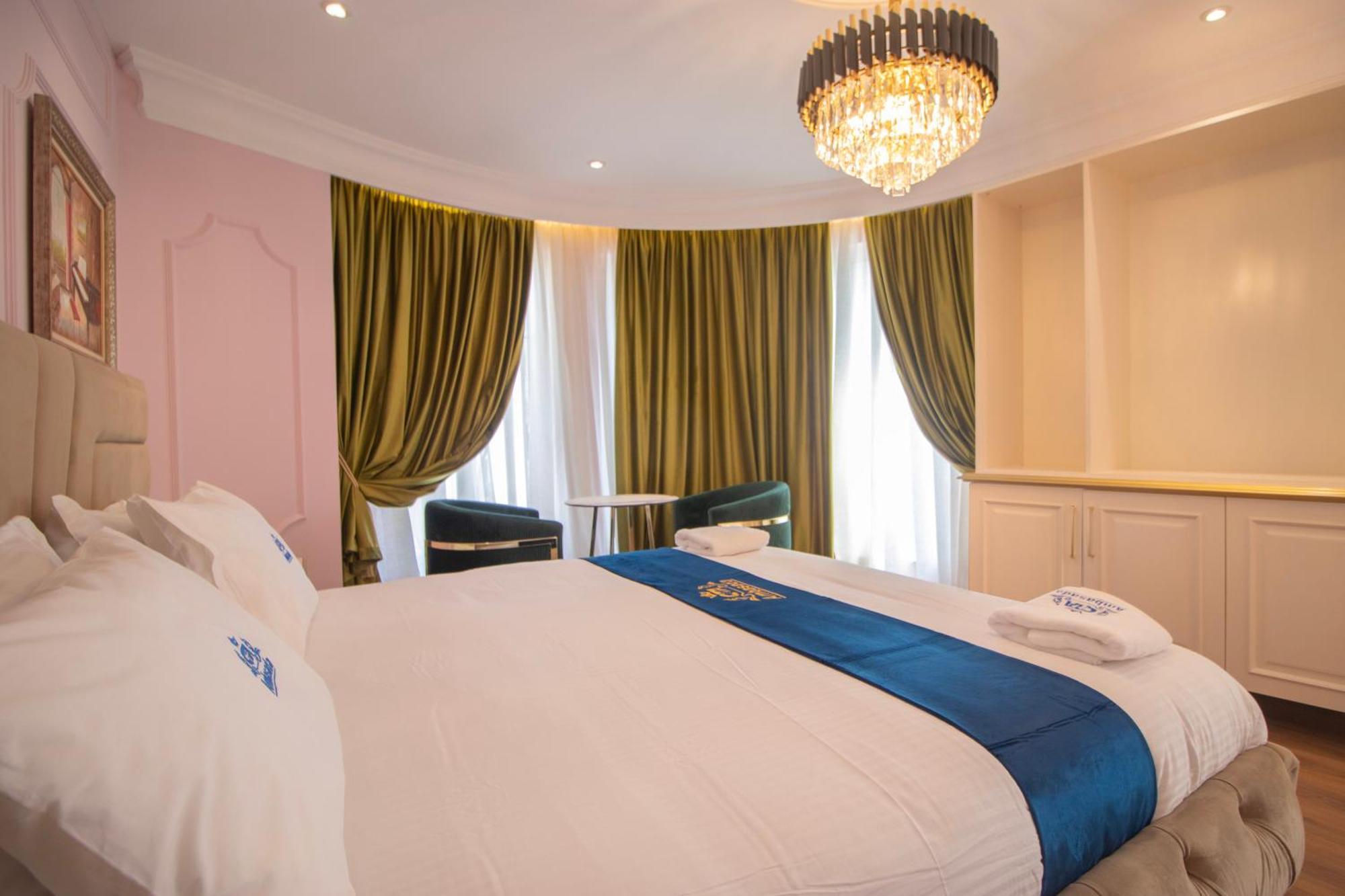 Hotel Ambasada Qta Paskuqan Luaran gambar