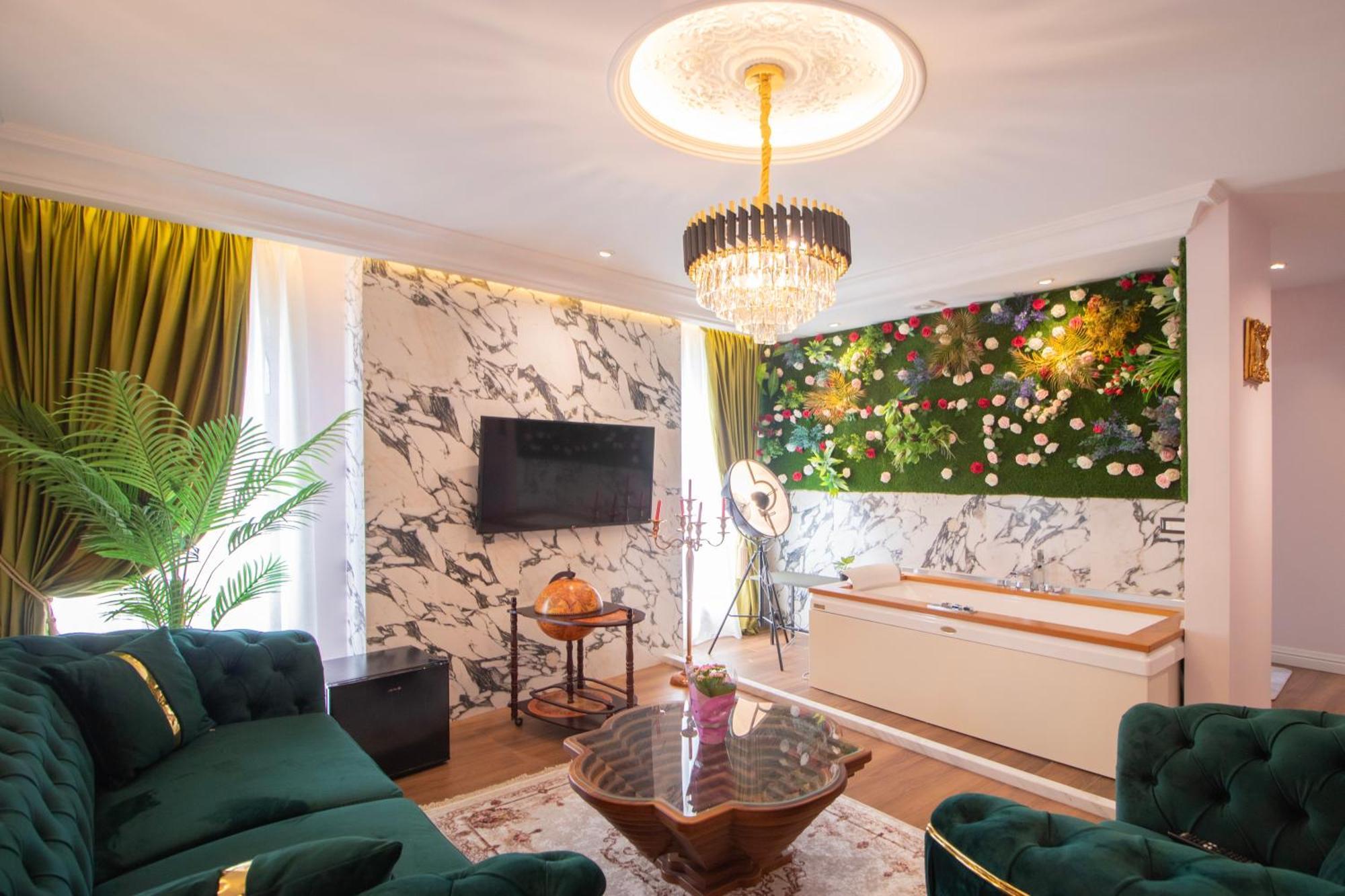Hotel Ambasada Qta Paskuqan Luaran gambar