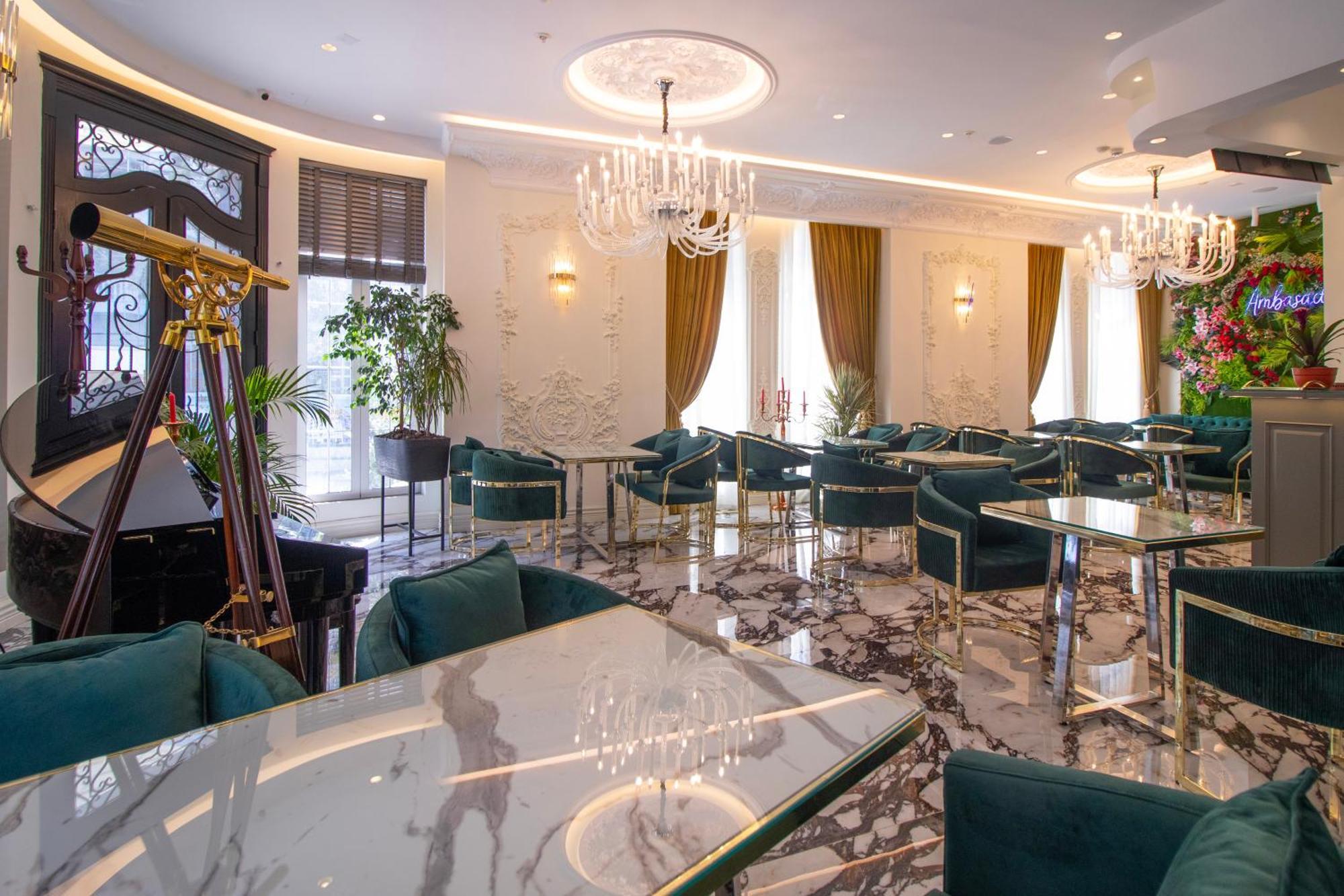 Hotel Ambasada Qta Paskuqan Luaran gambar