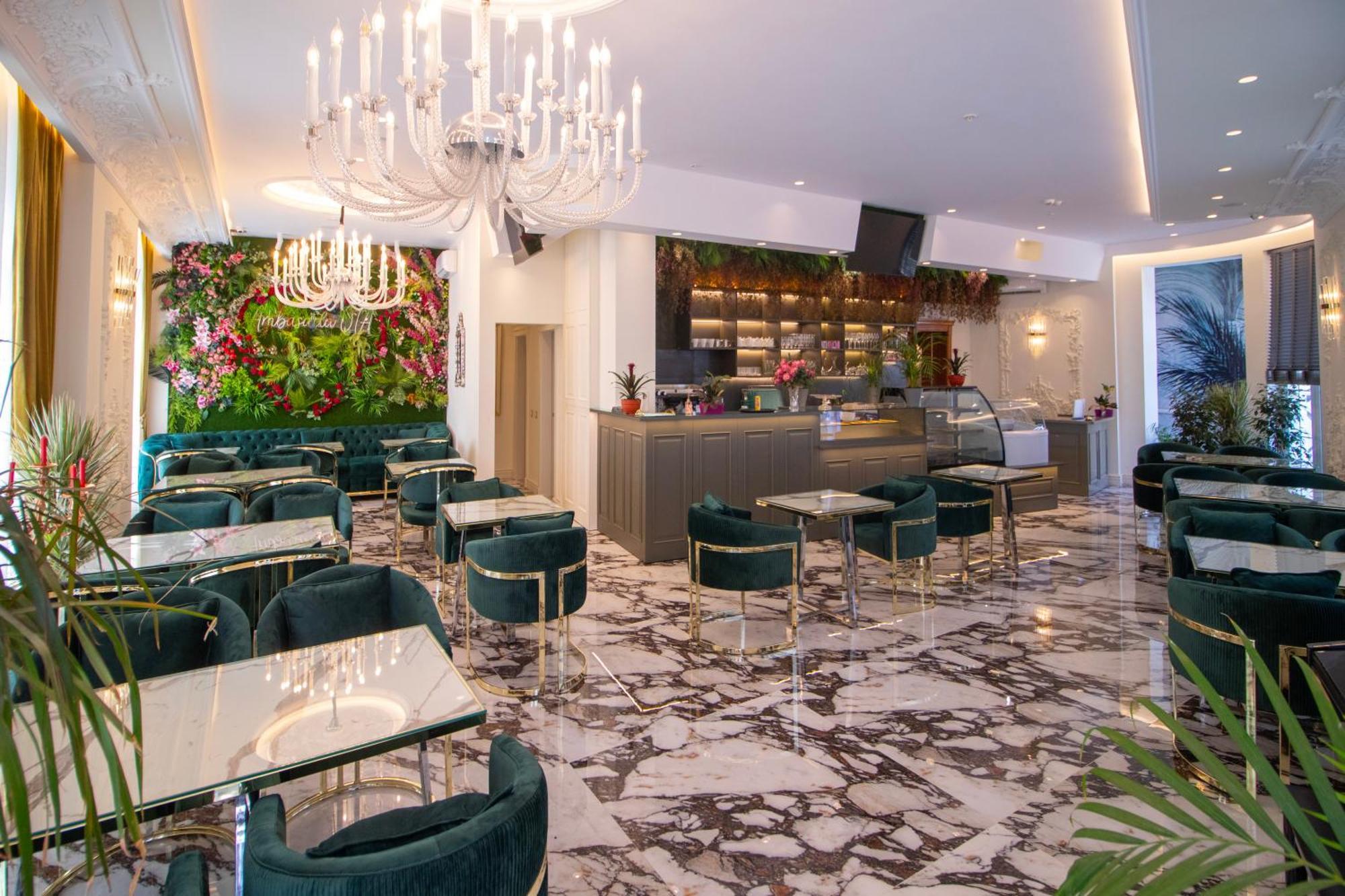 Hotel Ambasada Qta Paskuqan Luaran gambar